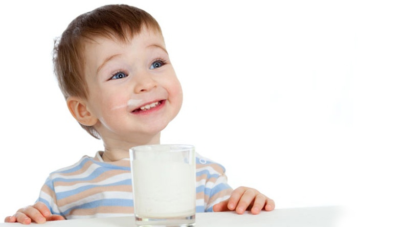 ดื่มนมทุกวันช่วยเพิ่มส่วนสูงได้จริงหรือไม่
